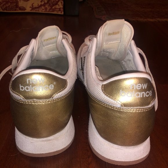 new balance shoes - Picture 4 of 5